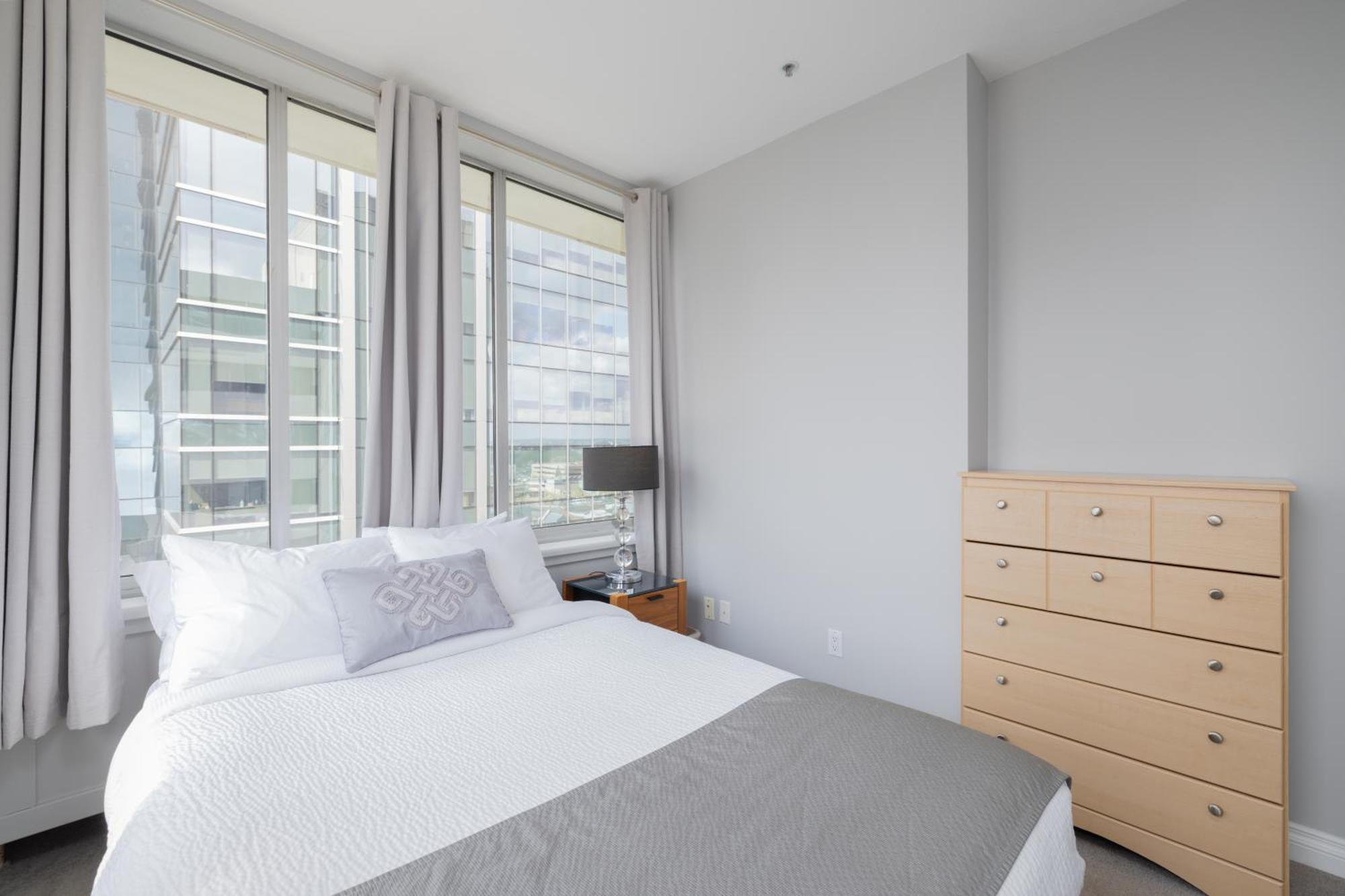 Obasa Suites @ The Hamilton 里贾纳 外观 照片